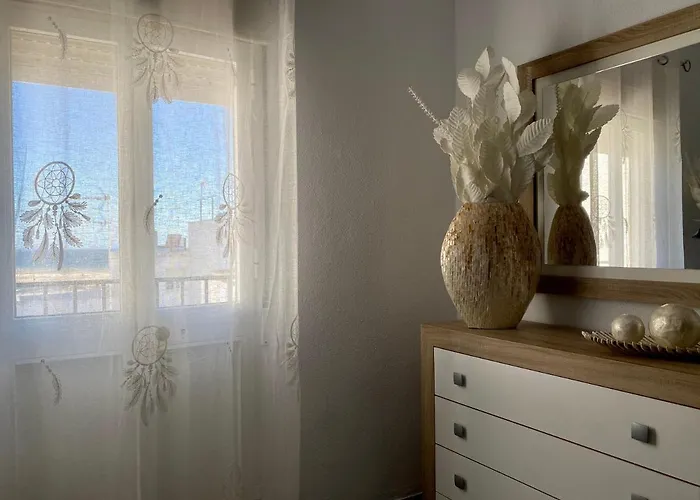 Piso En Conil Con Vistas Al Mar