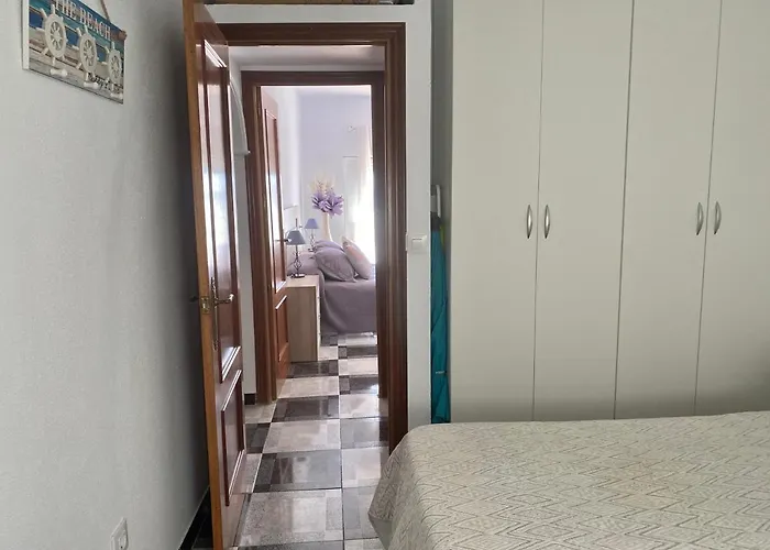 Piso En Conil Con Vistas Al Mar 콘일데라프론테라