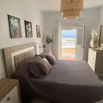 Piso En Conil Con Vistas Al Mar