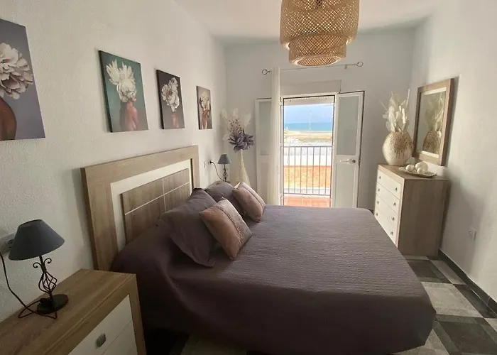 Piso En Conil Con Vistas Al Mar